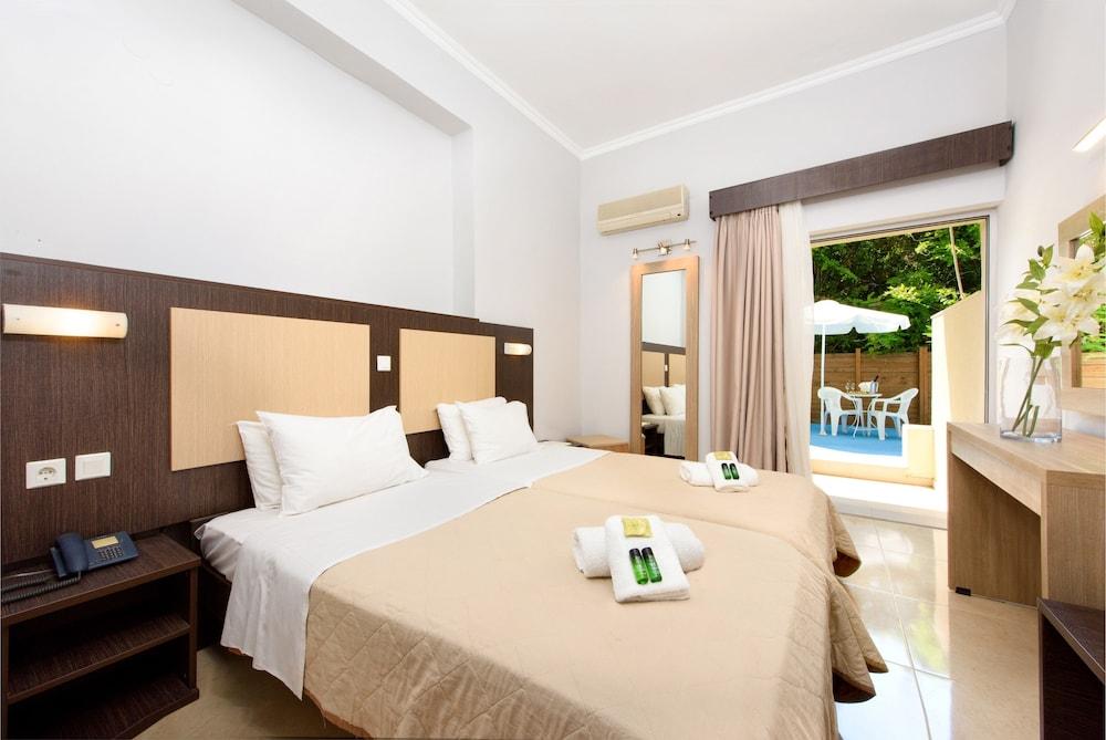 Amalia Hotel (Adults Only) Dassia  Esterno foto