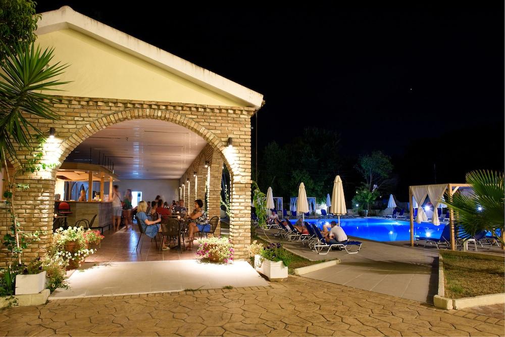 Amalia Hotel (Adults Only) Dassia  Esterno foto