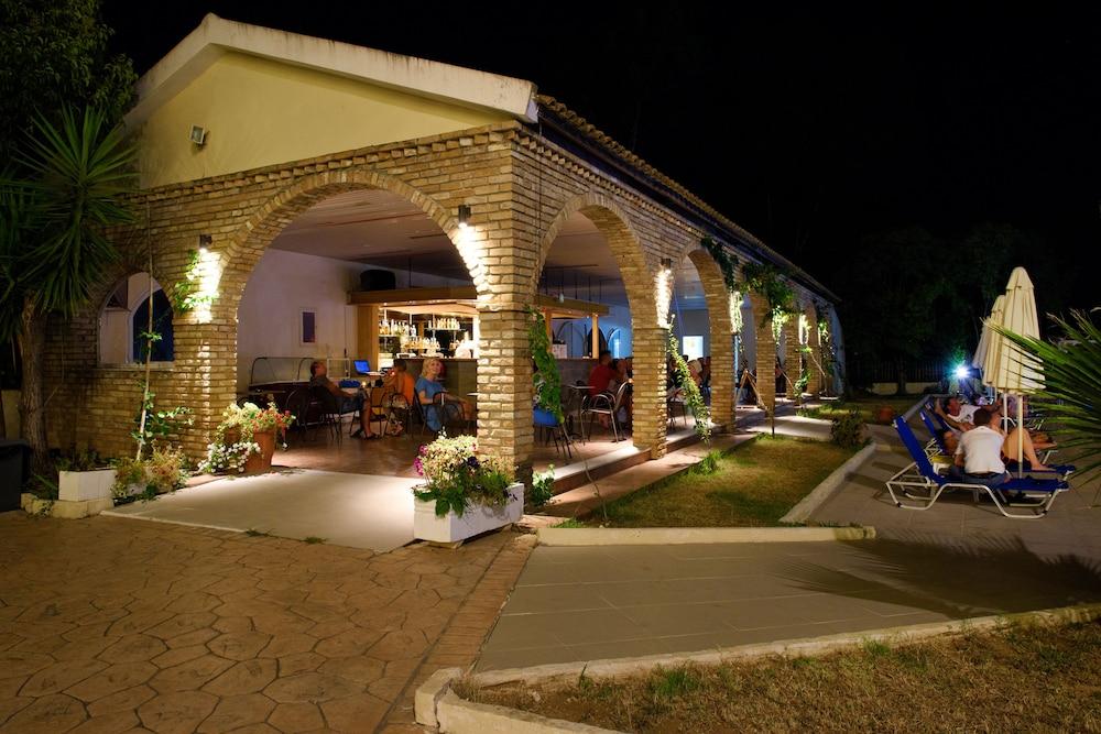Amalia Hotel (Adults Only) Dassia  Esterno foto