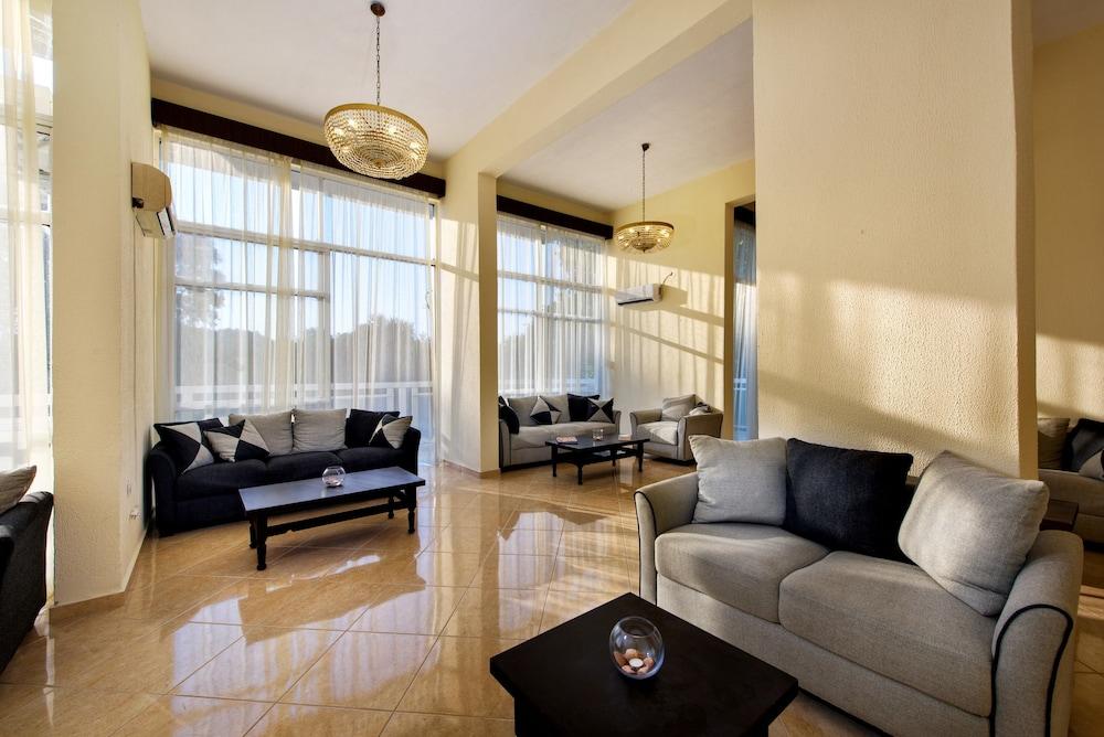 Amalia Hotel (Adults Only) Dassia  Esterno foto