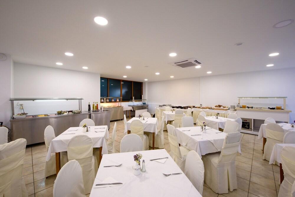 Amalia Hotel (Adults Only) Dassia  Esterno foto