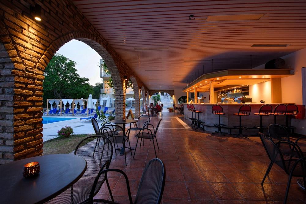Amalia Hotel (Adults Only) Dassia  Esterno foto